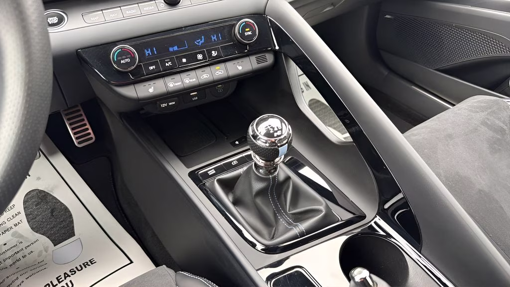 2025 Atlas White Hyundai Elantra N Base FWD Sedan