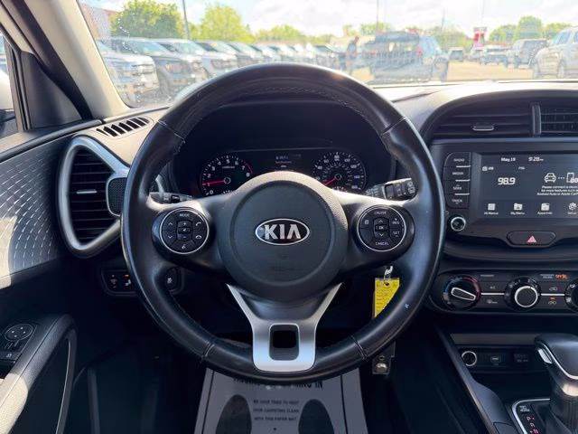 2020 Snow White Pearl Kia Soul X-Line FWD Hatchback