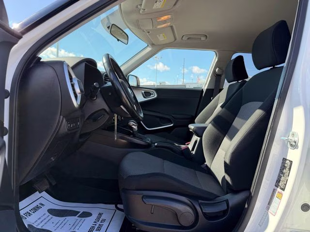 2020 Snow White Pearl Kia Soul X-Line FWD Hatchback