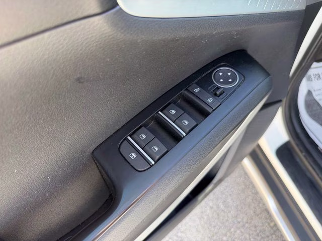2020 Snow White Pearl Kia Soul X-Line FWD Hatchback