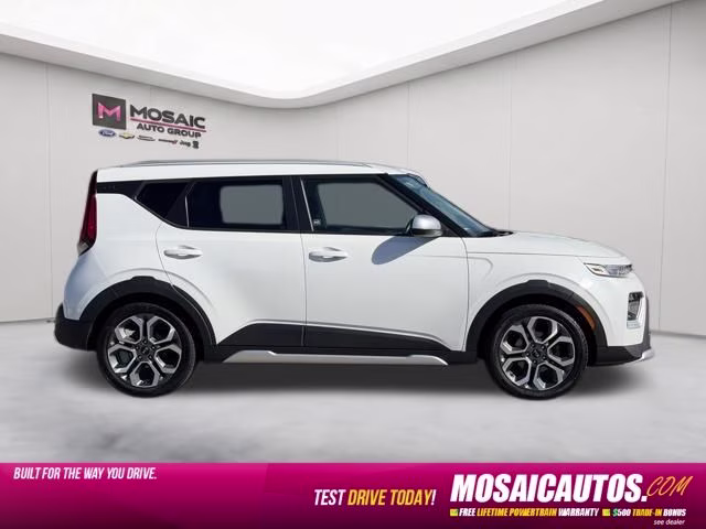 2020 Snow White Pearl Kia Soul X-Line FWD Hatchback