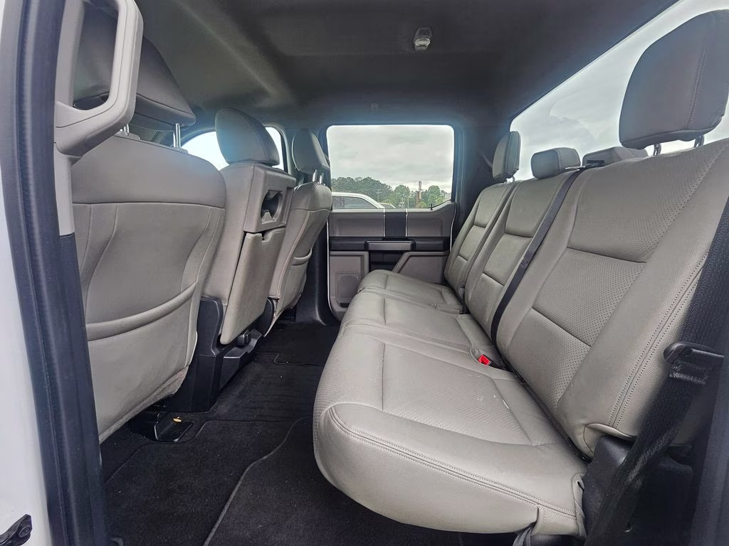 2022 Oxford White Ford Super Duty F-250 SRW XLT 4X4 Truck