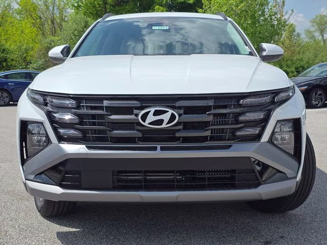2026 Creamy White Pearl Hyundai Tucson Hybrid SEL AWD SUV