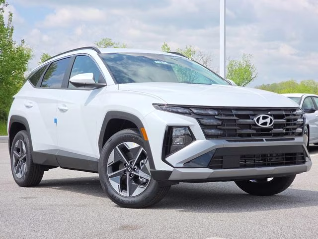 2026 Creamy White Pearl Hyundai Tucson Hybrid SEL AWD SUV