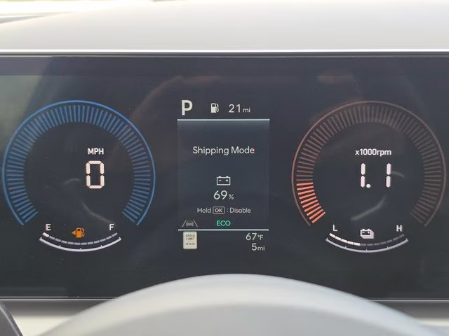 2026 Creamy White Pearl Hyundai Tucson Hybrid SEL AWD SUV
