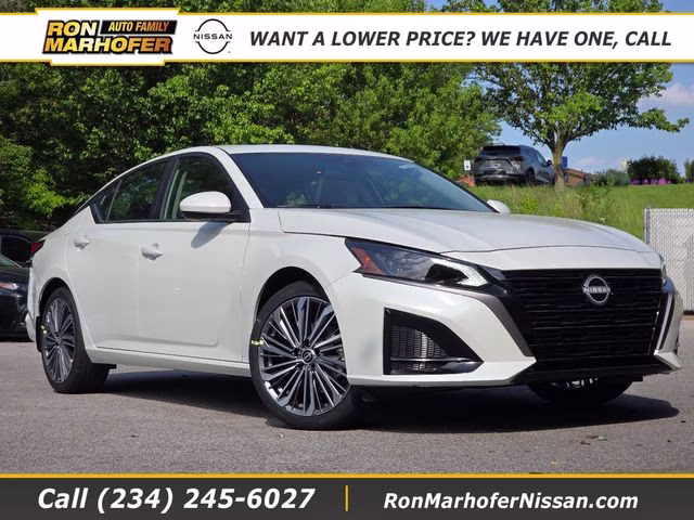 2026 Pearl White Tricoat Nissan Altima 2.5 SV FWD Sedan