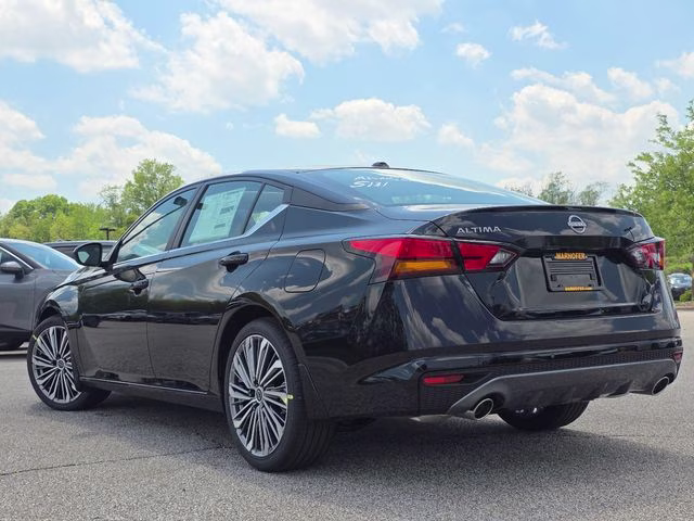 2026 Super Black Clearcoat Nissan Altima 2.5 SV FWD Sedan
