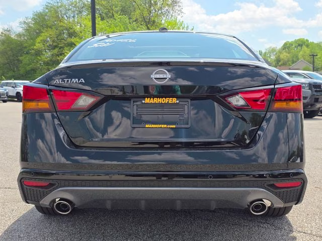 2026 Super Black Clearcoat Nissan Altima 2.5 SV FWD Sedan