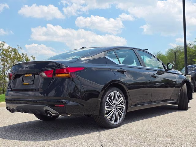 2026 Super Black Clearcoat Nissan Altima 2.5 SV FWD Sedan
