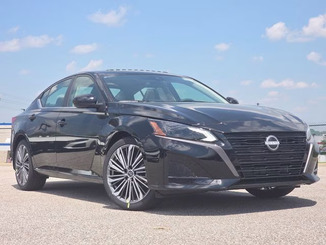 2026 Super Black Clearcoat Nissan Altima 2.5 SV FWD Sedan