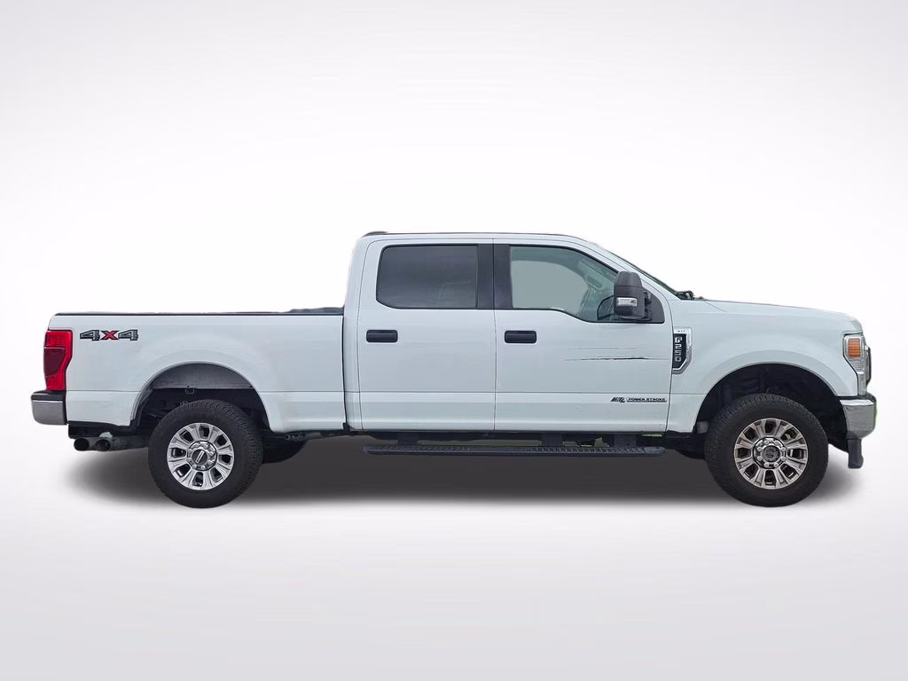 2022 Oxford White Ford Super Duty F-250 SRW XLT 4X4 Truck