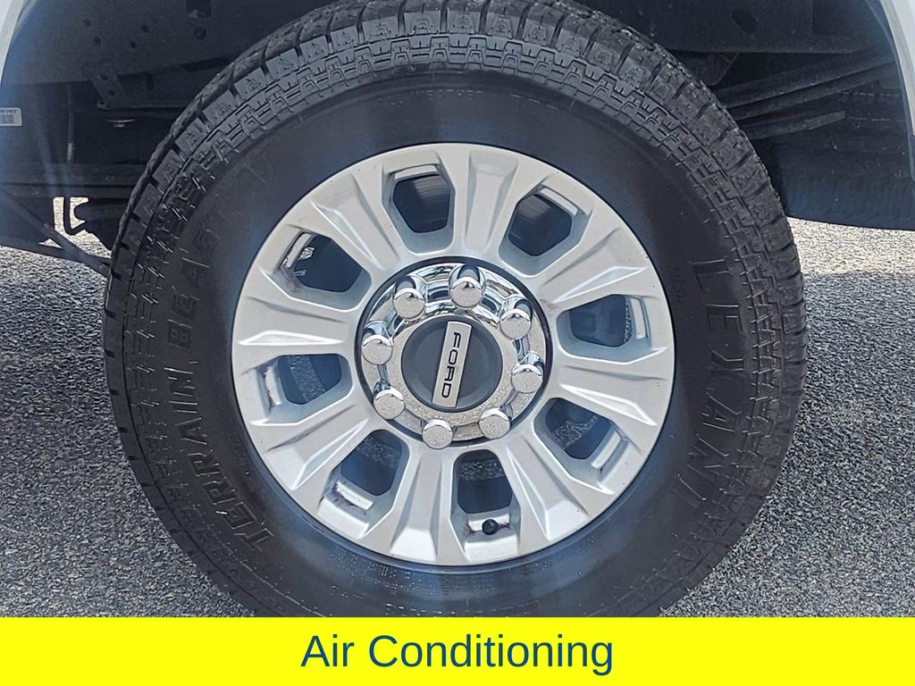 2022 Oxford White Ford Super Duty F-250 SRW XLT 4X4 Truck