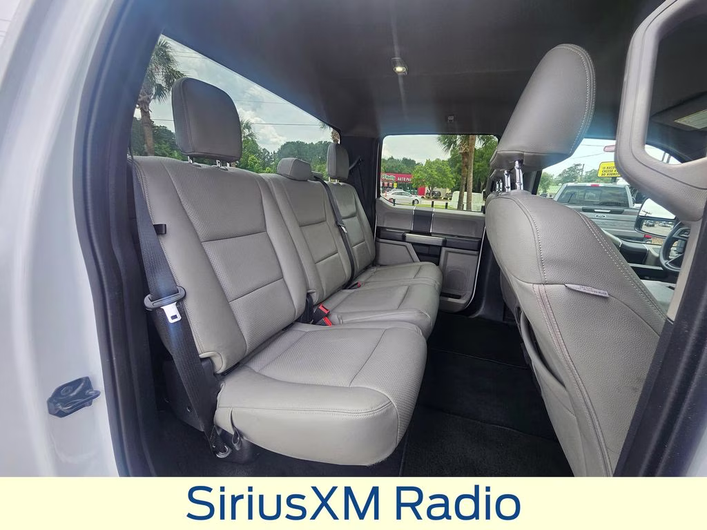 2022 Oxford White Ford Super Duty F-250 SRW XLT 4X4 Truck