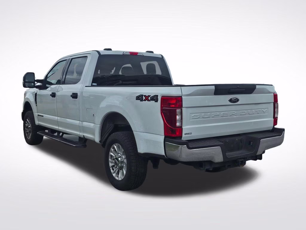 2022 Oxford White Ford Super Duty F-250 SRW XLT 4X4 Truck