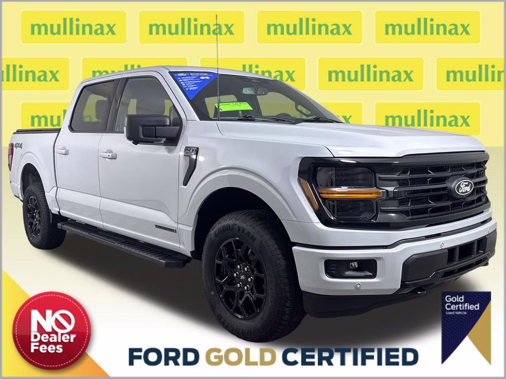 2025 Star White Metallic Tri-Coat Ford F-150 XLT 4X4 Truck