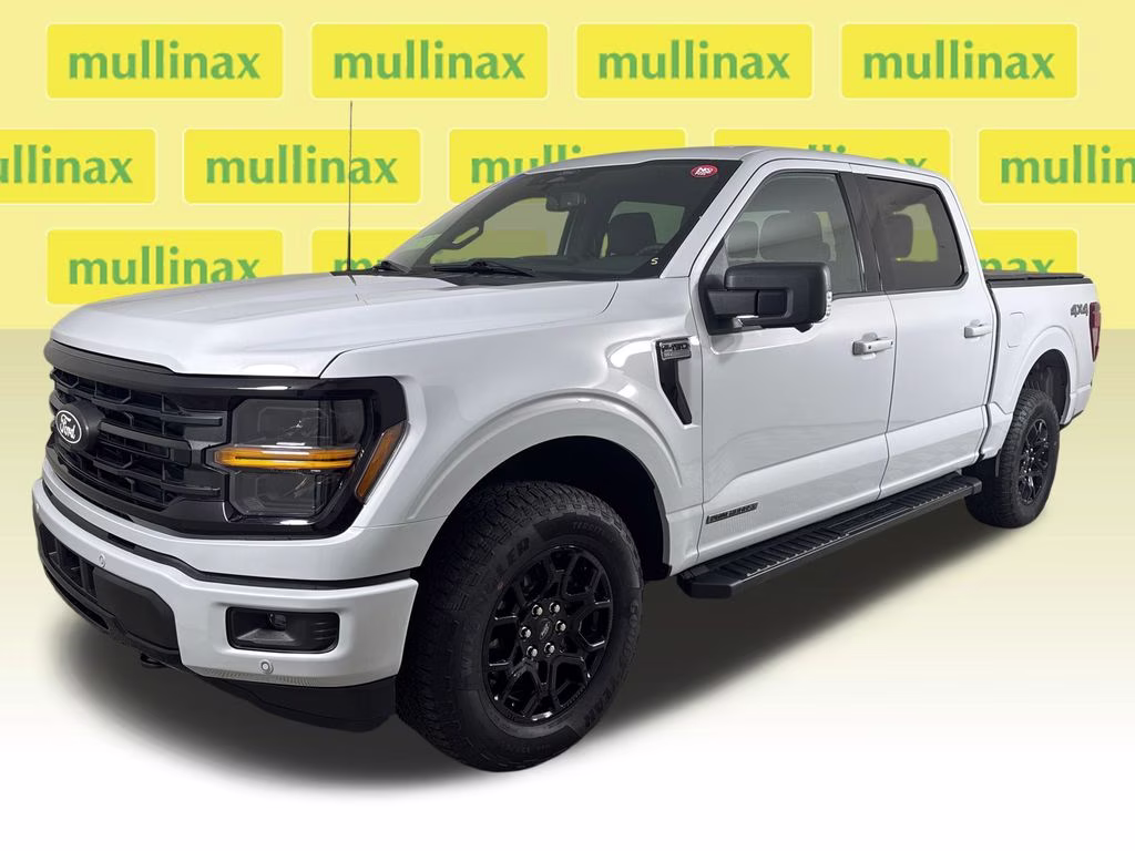 2025 Star White Metallic Tri-Coat Ford F-150 XLT 4X4 Truck