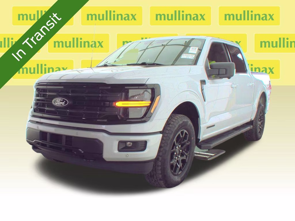 2025 Star White Metallic Tri-Coat Ford F-150 XLT 4X4 Truck