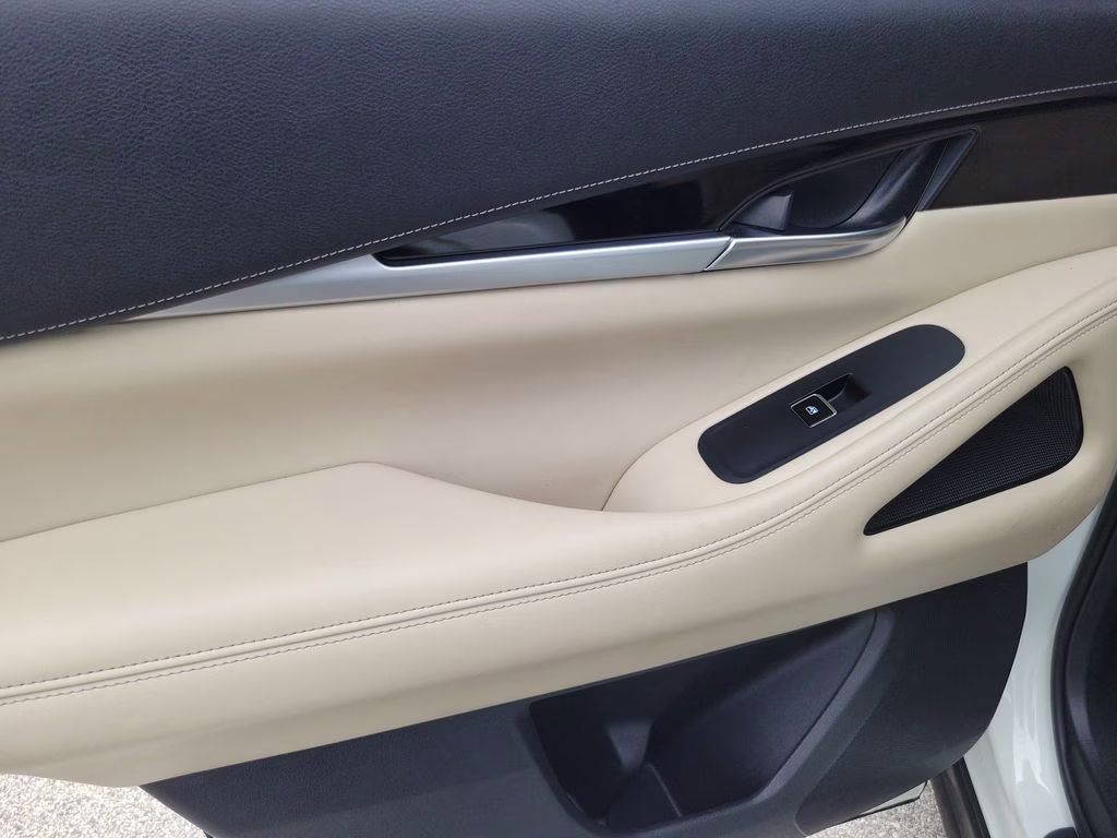 2023 Glacier White INFINITI QX60 PURE FWD SUV