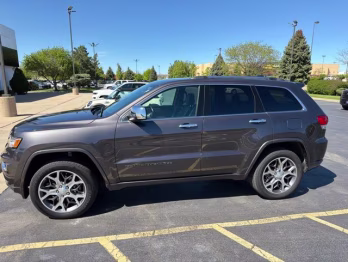 2021 Granite Crystal Metallic Clearcoat Jeep Grand Cherokee Overland 4X4 SUV