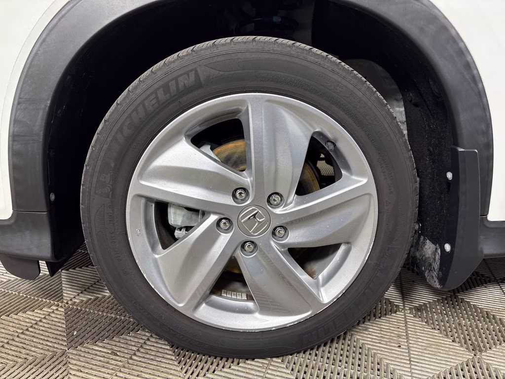 2019 Platinum White Pearl Honda HR-V EX FWD SUV