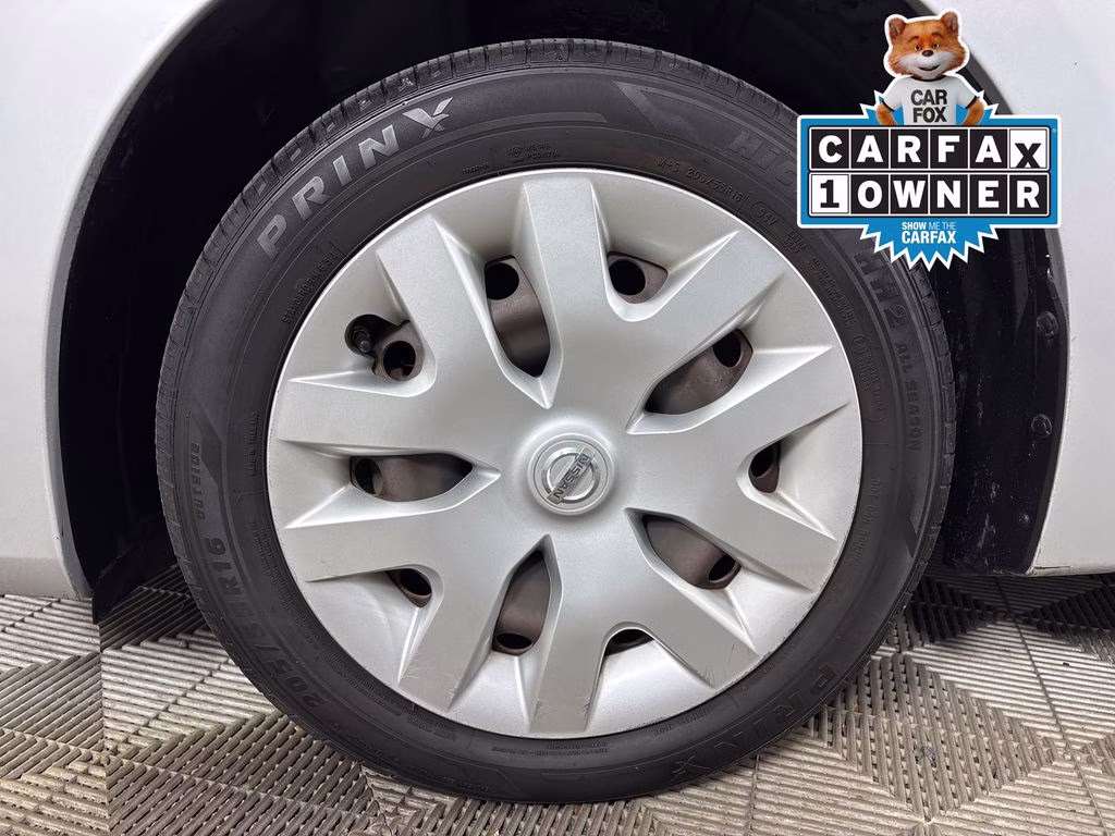 2015 Brilliant Silver Nissan Sentra SV FWD Sedan