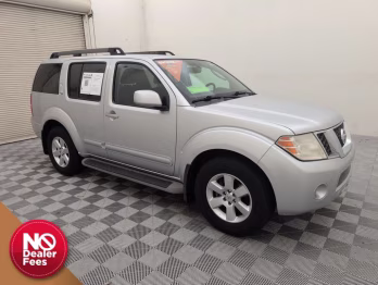 2011 Silver Lightning Metallic Nissan Pathfinder SV RWD SUV
