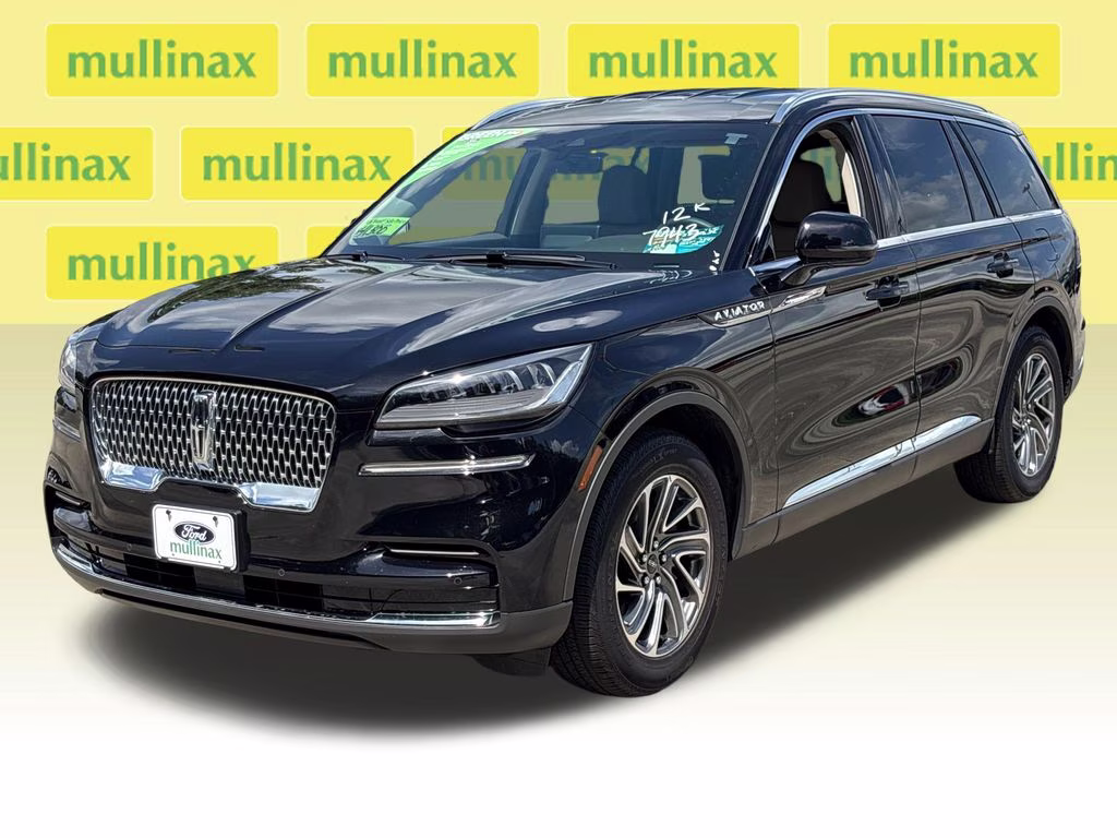 2023 Infinite Black Metallic Clearcoat Lincoln Aviator Standard RWD SUV