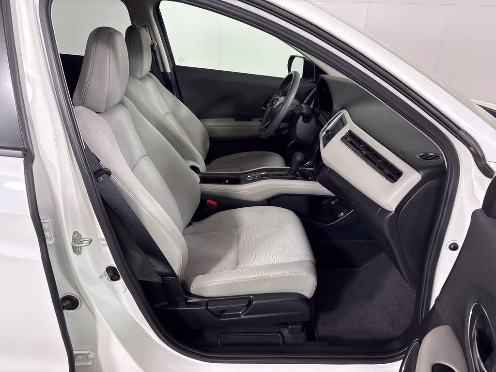 2019 Platinum White Pearl Honda HR-V EX FWD SUV