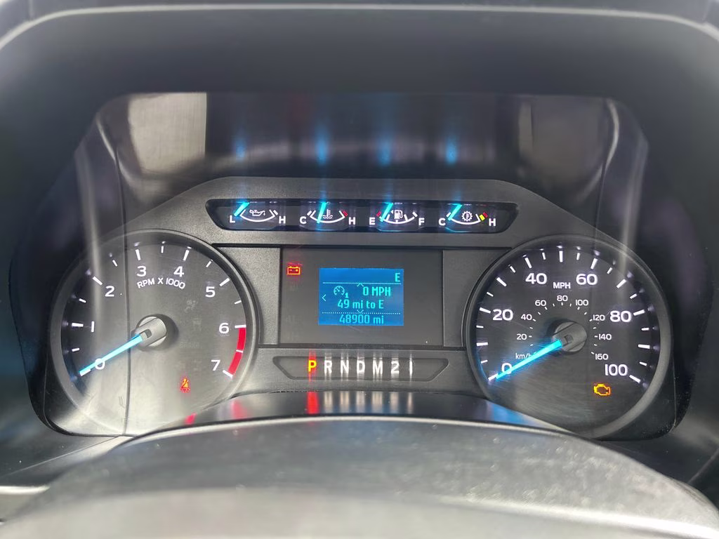2021 Oxford White Ford Super Duty F-250 SRW XL 4X4 Truck