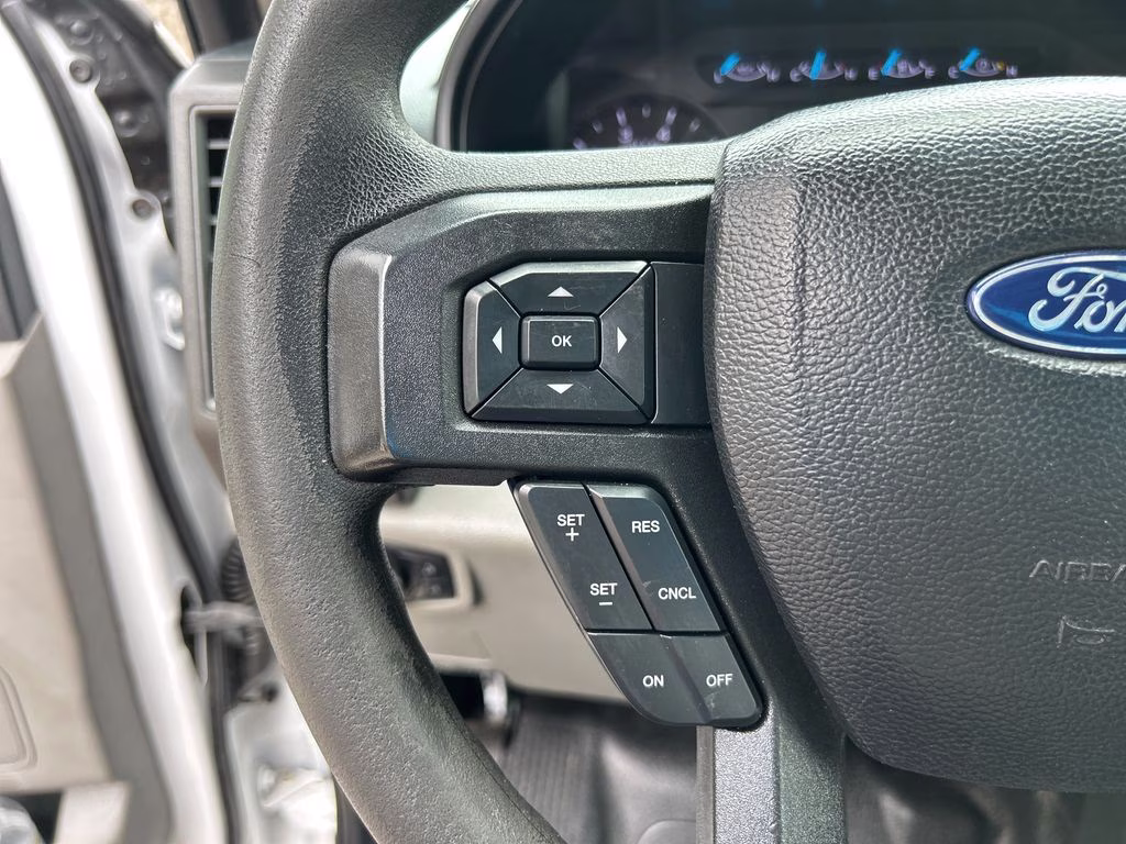 2021 Oxford White Ford Super Duty F-250 SRW XL 4X4 Truck