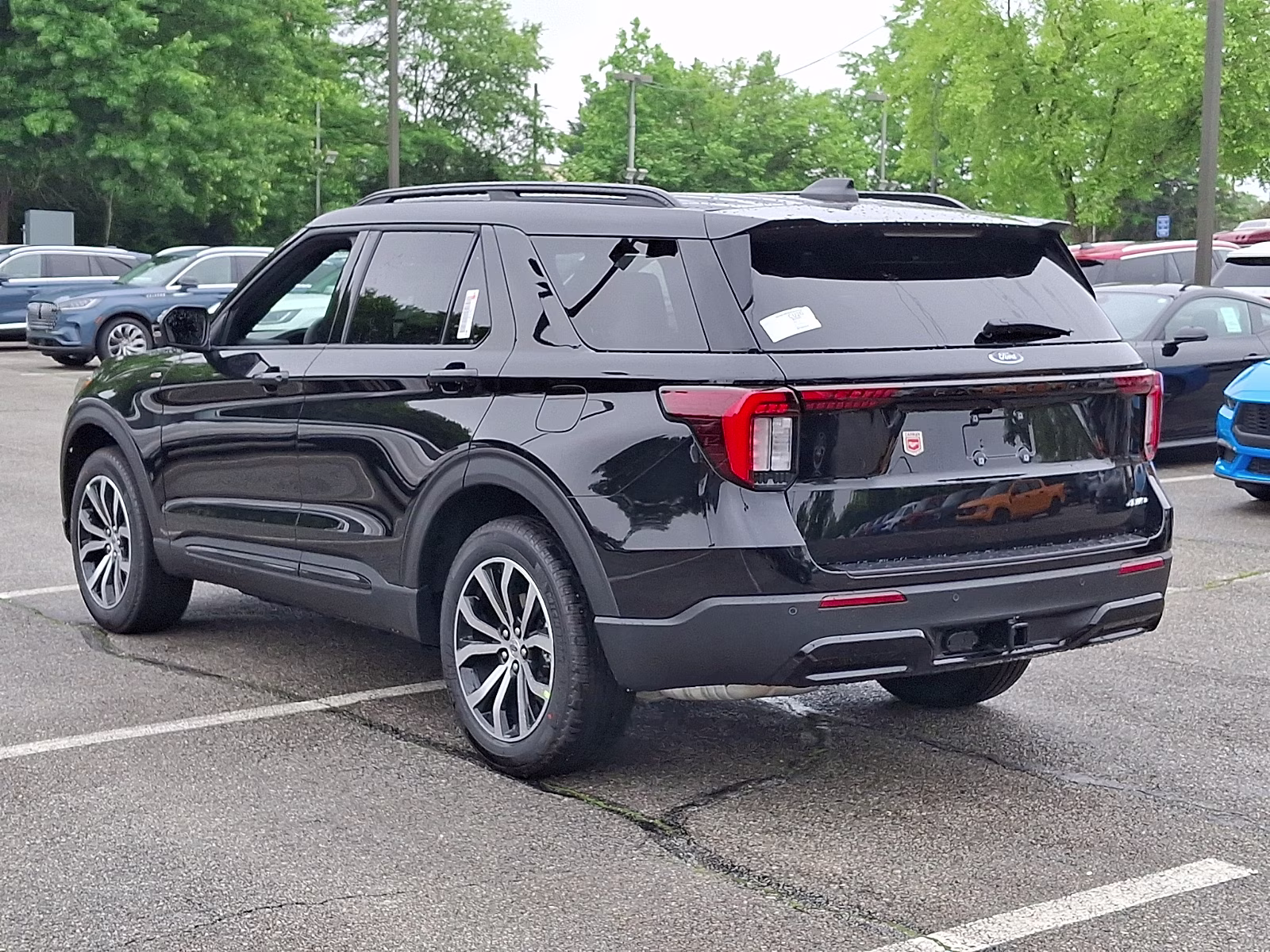 2026 Agate Black Metallic - UM Ford Explorer ST-Line 4X4