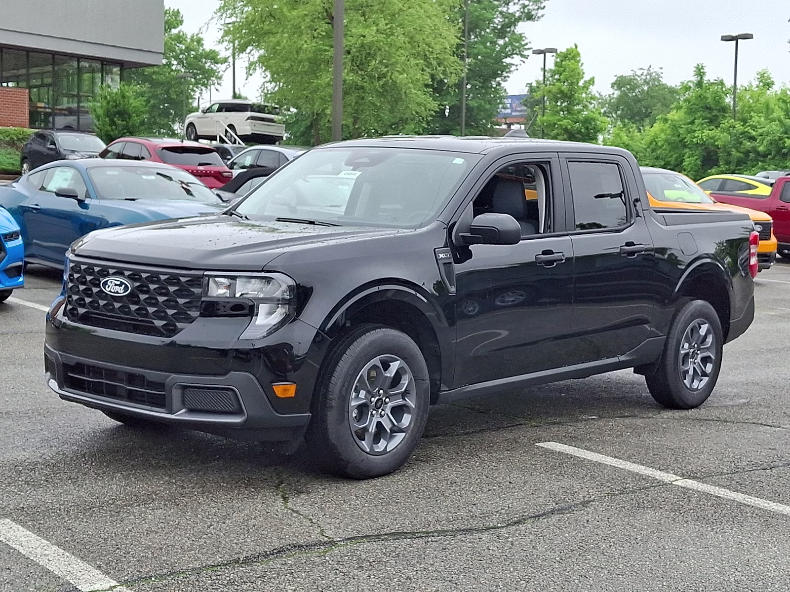 2026 Shadow Black - G1 Ford Maverick XLT AWD