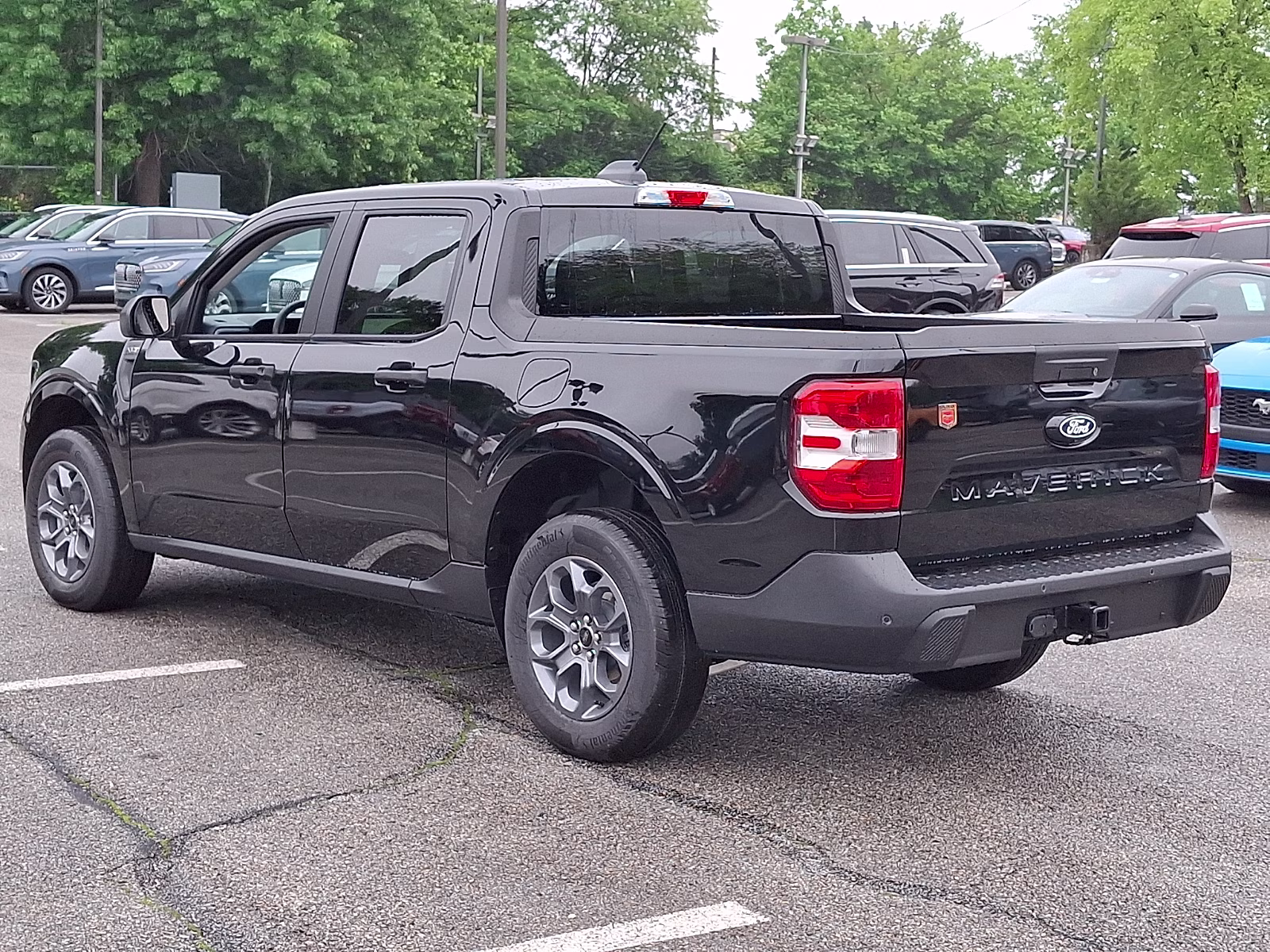 2026 Shadow Black - G1 Ford Maverick XLT AWD