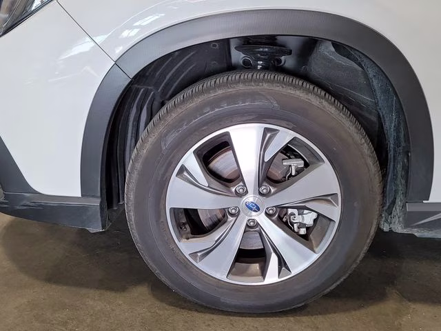 2025 Crystal White Pearl Subaru Ascent Premium AWD SUV