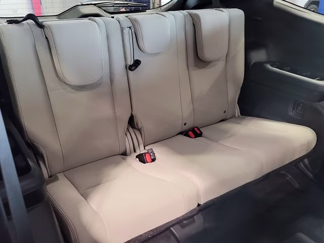 2025 Crystal White Pearl Subaru Ascent Premium AWD SUV