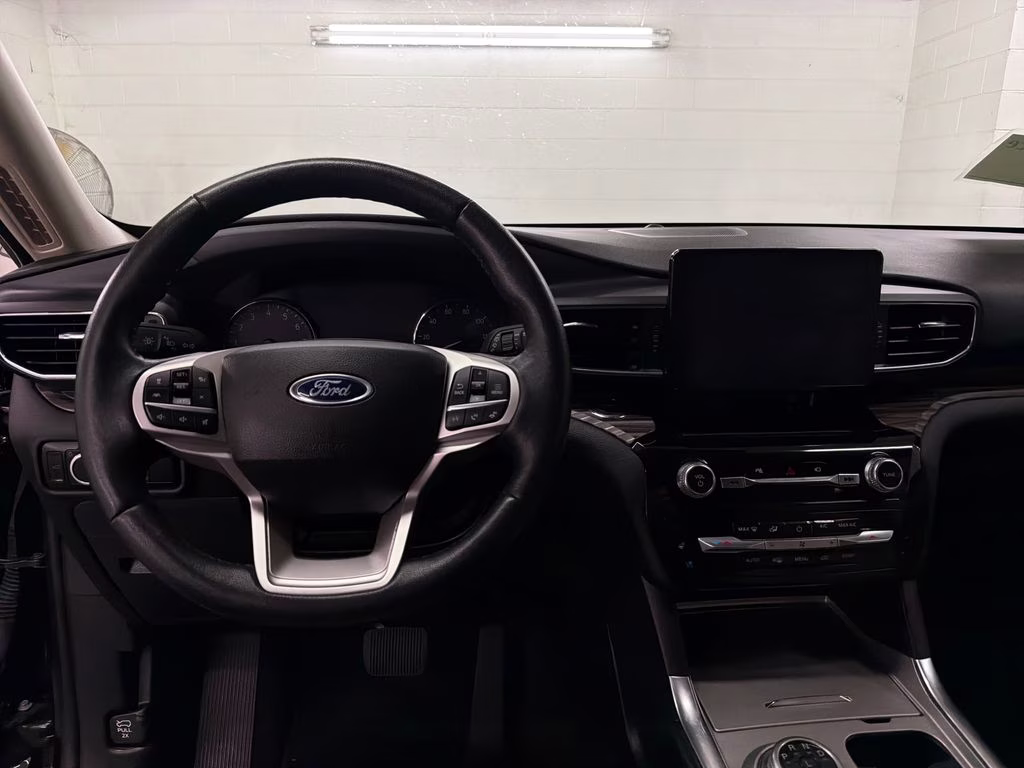 2023 Agate Black Metallic Ford Explorer Limited 4X4 SUV