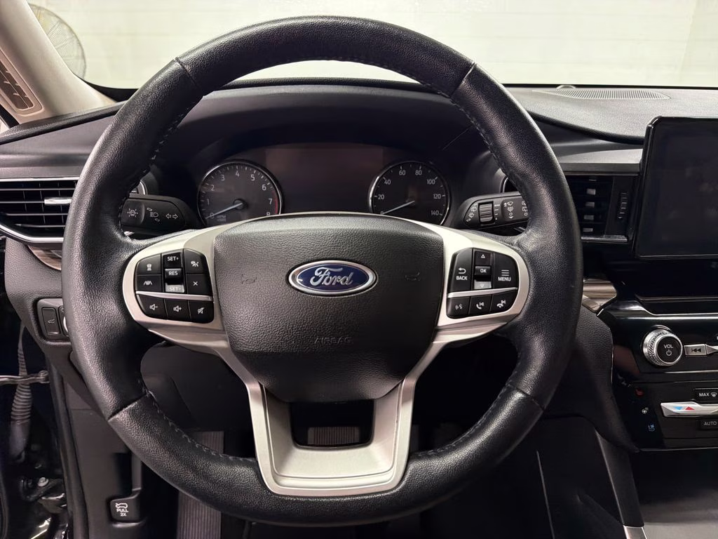 2023 Agate Black Metallic Ford Explorer Limited 4X4 SUV