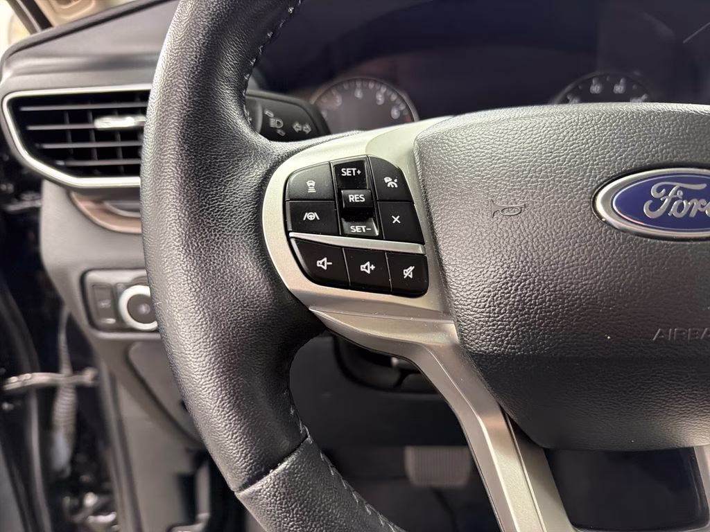2023 Agate Black Metallic Ford Explorer Limited 4X4 SUV