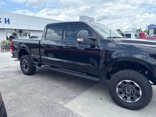 2024 Black Metallic Ford Super Duty F-250 SRW XLT 4X4 Truck