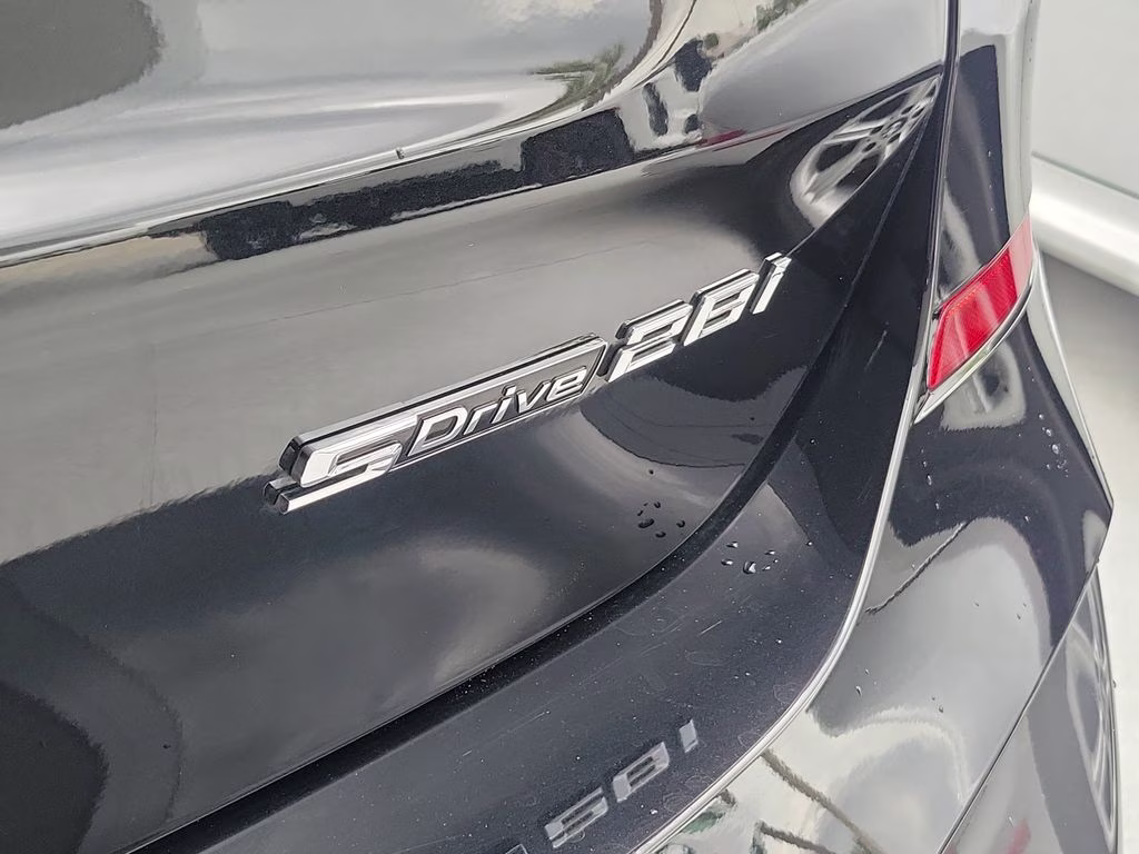 2021 Black Sapphire Metallic BMW X1 sDrive28i FWD SUV