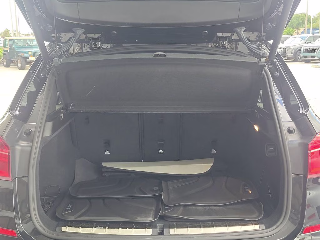 2021 Black Sapphire Metallic BMW X1 sDrive28i FWD SUV