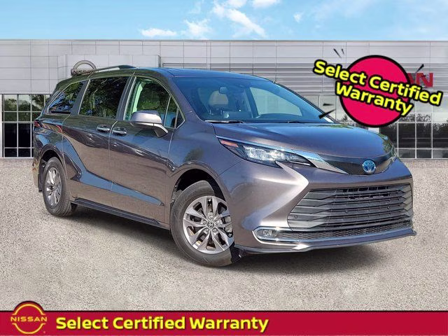 2024 Predawn Gray Mica Toyota Sienna XLE FWD Van