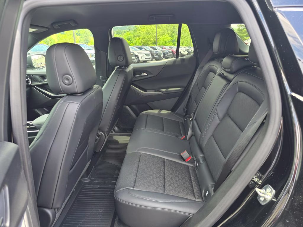 2026 Mosaic Black Metallic Chevrolet Equinox LT AWD SUV