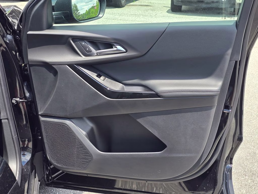 2026 Mosaic Black Metallic Chevrolet Equinox LT AWD SUV
