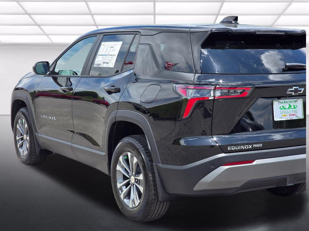 2026 Mosaic Black Metallic Chevrolet Equinox LT AWD SUV