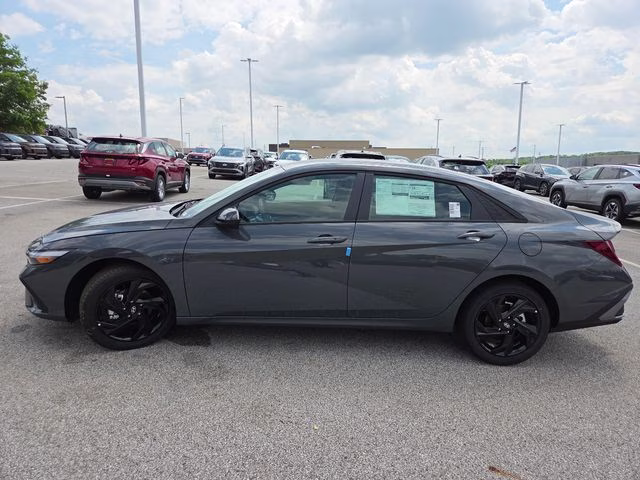 2026 Ecotronic Gray Hyundai Elantra SEL Sport FWD Sedan