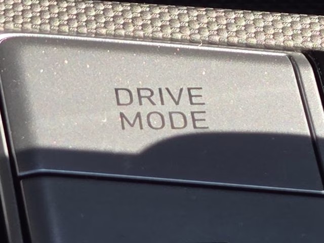 2026 Ecotronic Gray Hyundai Elantra SEL Sport FWD Sedan