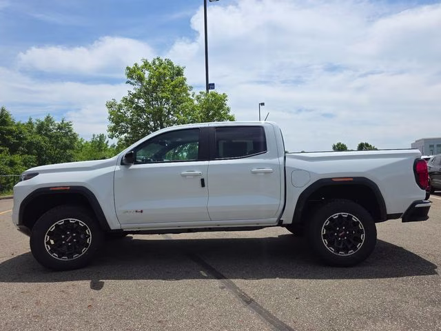 2026 Summit White GMC Canyon AT4 4X4 Truck