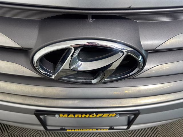 2017 Sparkling Silver Hyundai Santa Fe Sport 2.4 Base AWD SUV