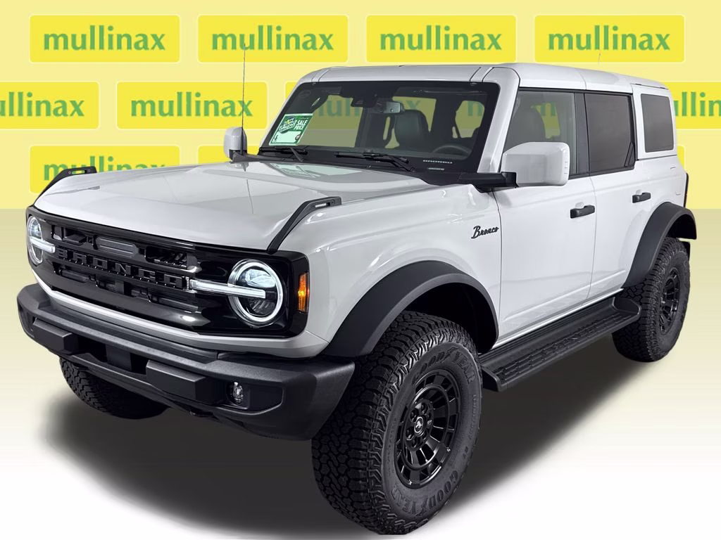 2026 Avalanche Gray Ford Bronco Outer Banks 4X4 SUV